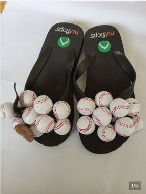 Hot Topic Black Flip Flop Sandals with White Baseball Pom Poms